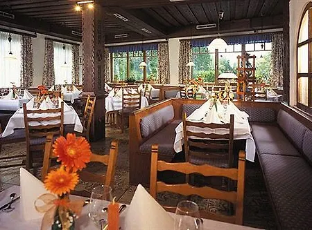 Gasthof Eschbacher Guest house Piesendorf